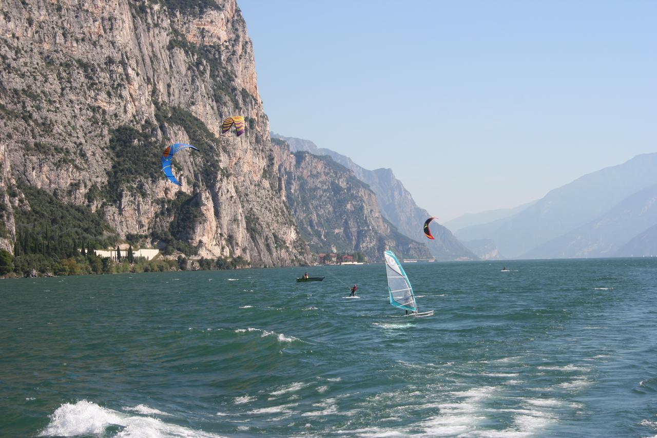 Casa Vacanze Regina Del Lago Tremosine Luaran gambar