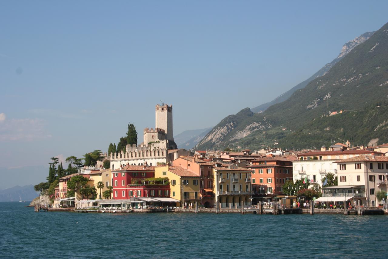 Casa Vacanze Regina Del Lago Tremosine Luaran gambar