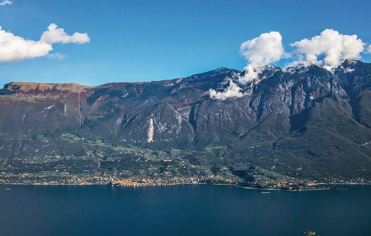 Casa Vacanze Regina Del Lago Tremosine Luaran gambar